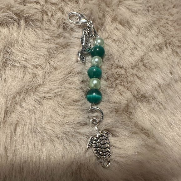 Zipper Pull - Picture 1 of 1